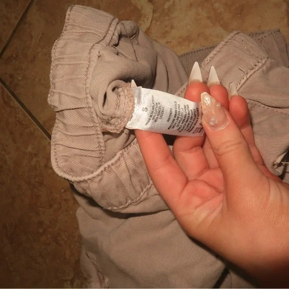 Aeropostale Baggy Cargo Women or Men pants - Picture 5 of 5